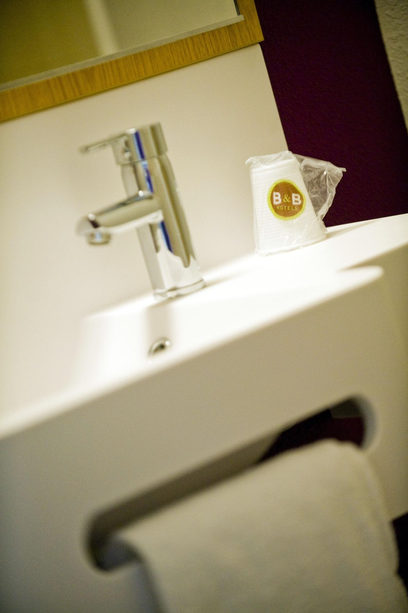 B&B Hotel Cholet Sud מראה חיצוני תמונה
