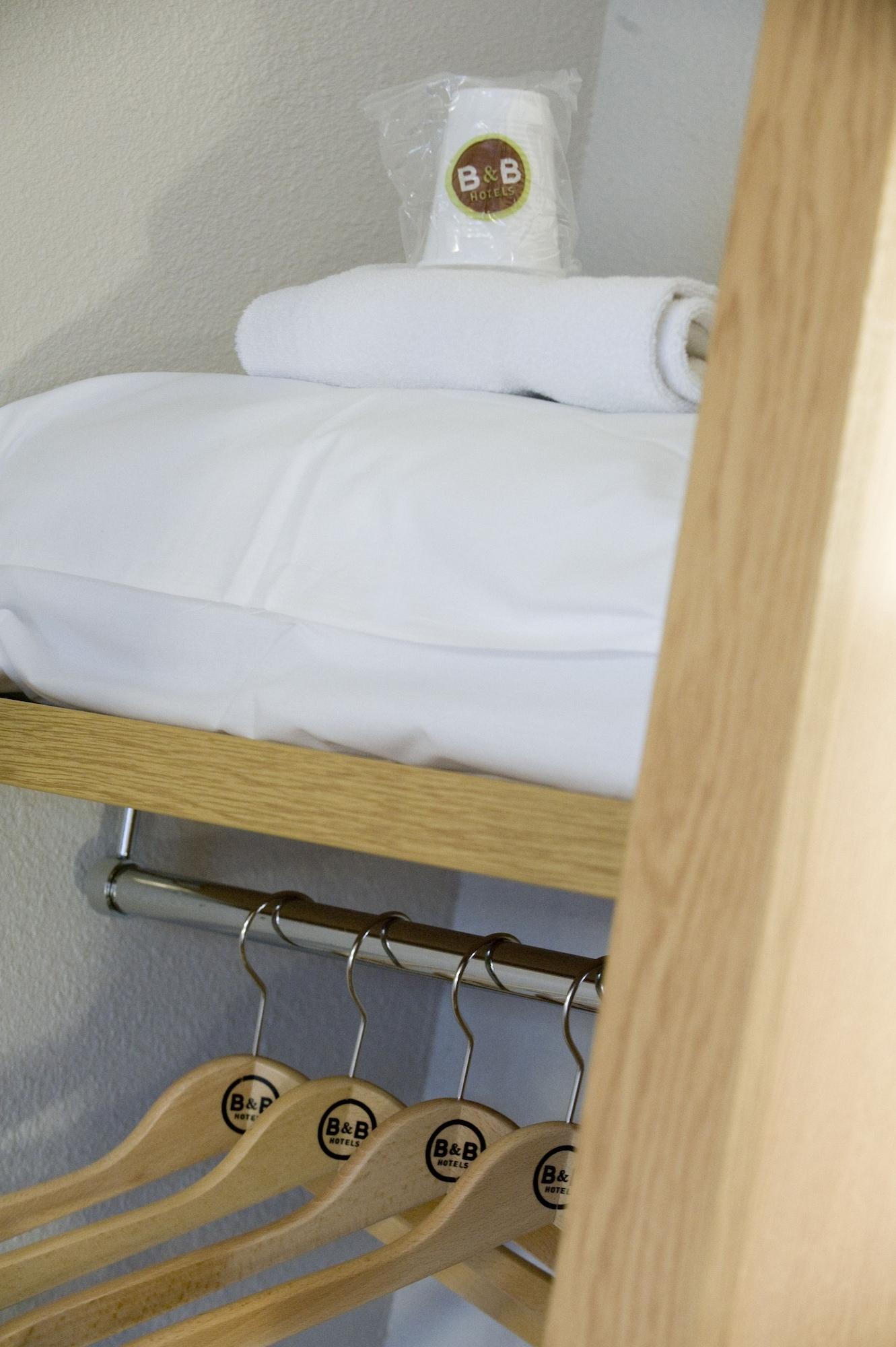 B&B Hotel Cholet Sud מראה חיצוני תמונה
